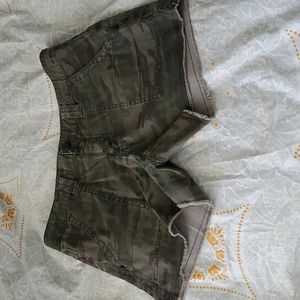Anthropologie Santuary camo shorts